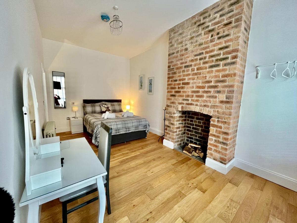 Rabbies School House, 2 Bed Apartment Ayr Town Centre Екстер'єр фото